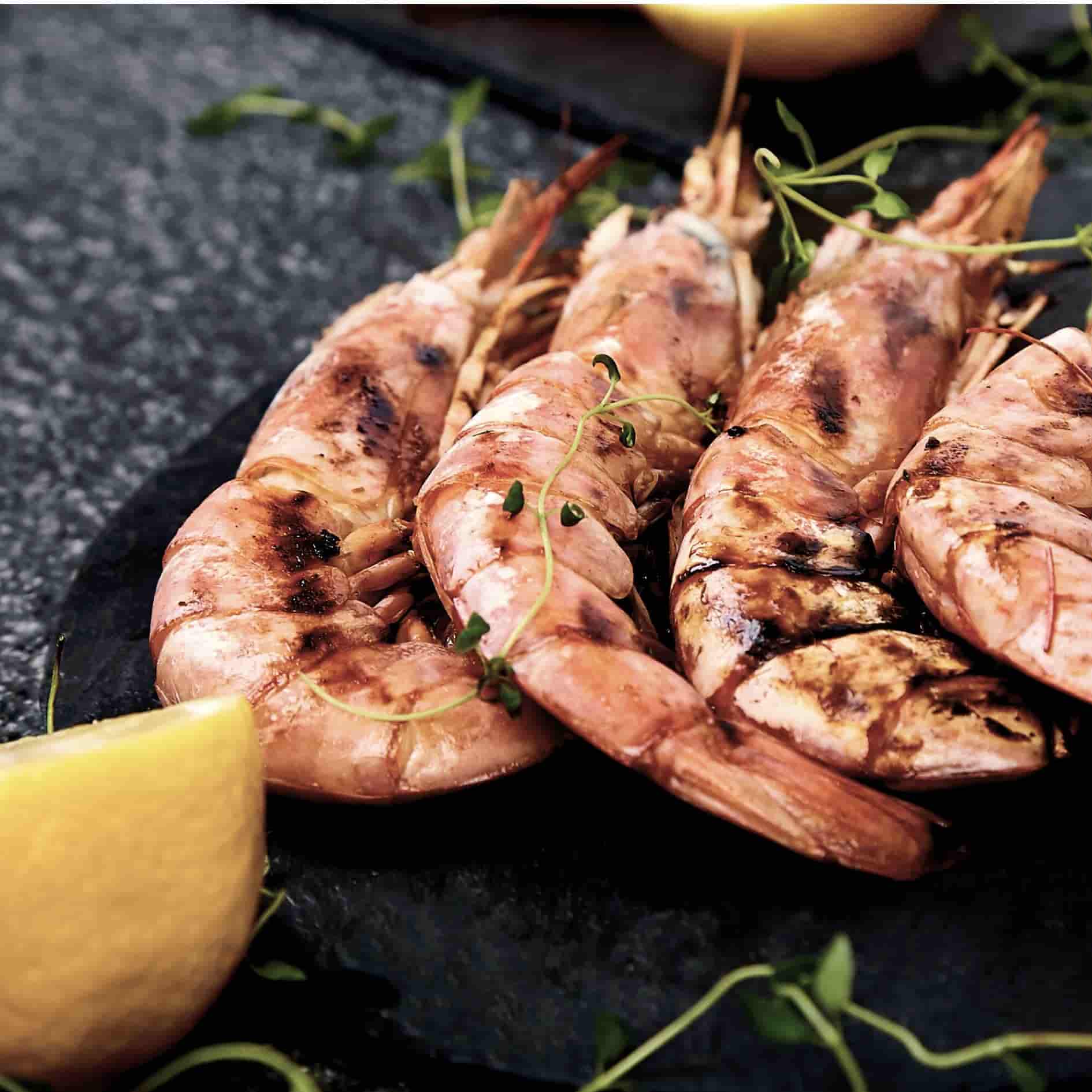 Gambas au kamado : recette spectaculaire et savoureuse