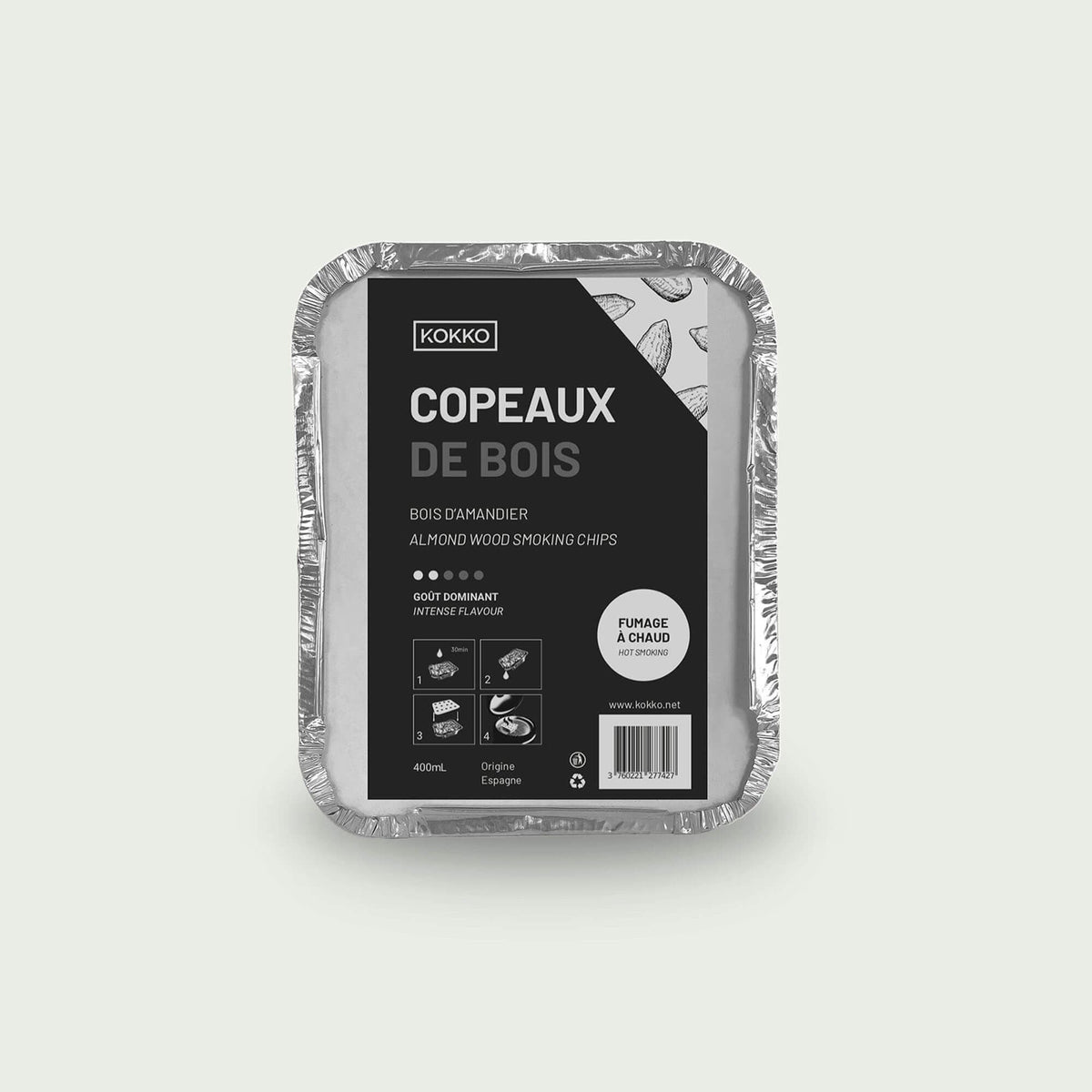 Boîte de copeaux de bois d’amandier pour fumage à chaud, idéale pour un parfum délicat et légèrement sucré.
